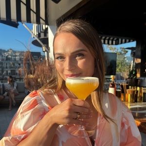 Meet your Posher, Kayla